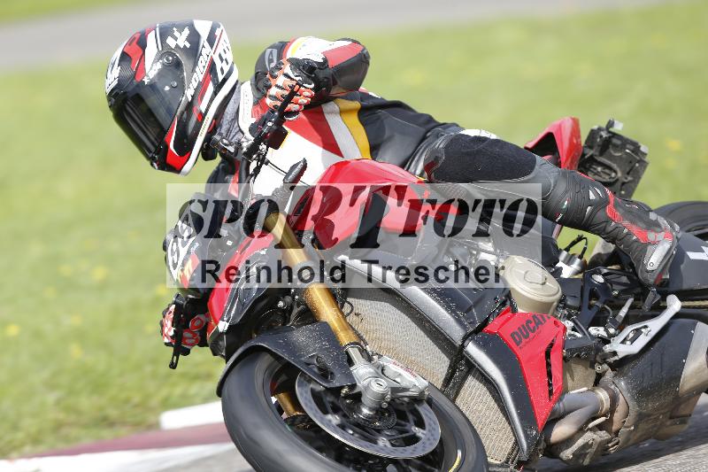 /53 16.09.2025 Track Day Domi Aegerter ADR/Gruppe rot/88
